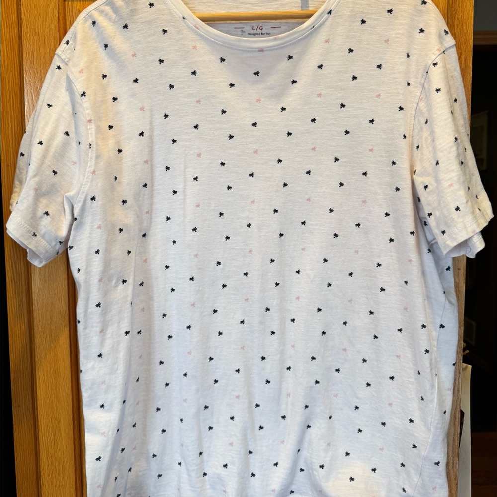 Classic White Short-Sleeve Crewneck Tee with mini palm trees